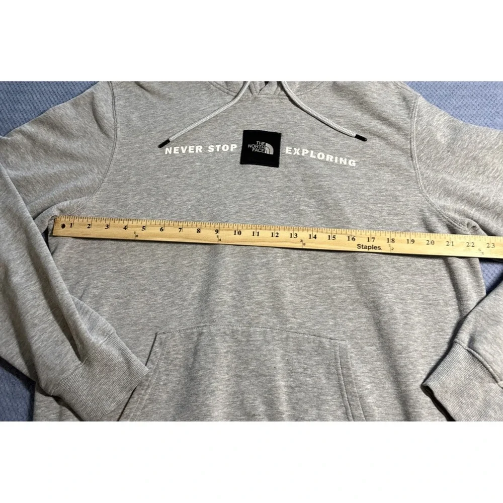 The North Face Men's Gray Hoodie Sweatshirt 